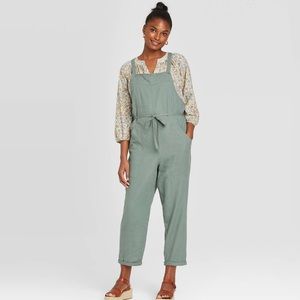 Sleeveless square neck overalls - Universal Thread